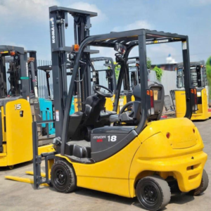 Xe nâng điện ngồi lái KOMATSU FB18-12