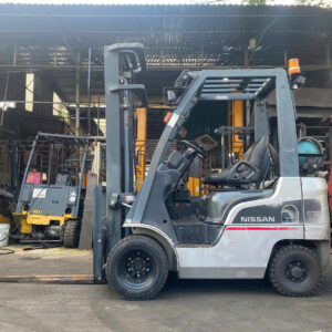 Xe nâng xăng NISSAN L01A15