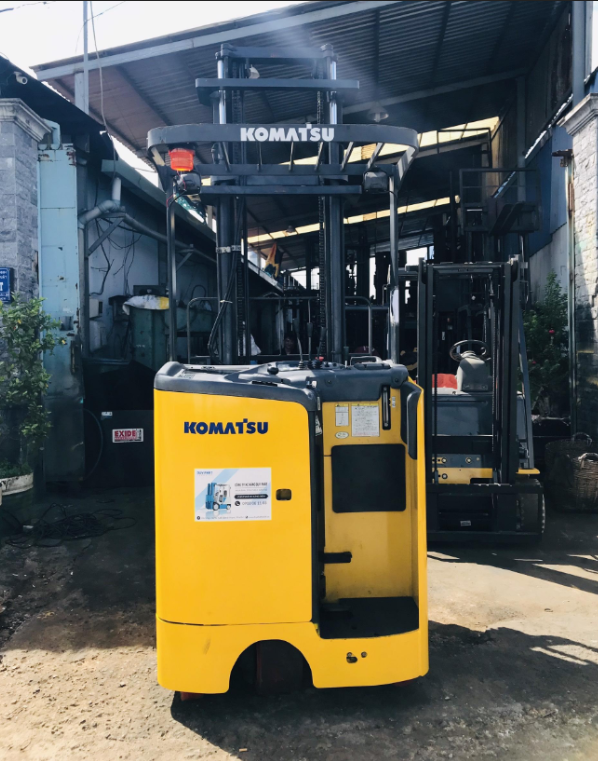 Xe nâng điện đứng lái KOMATSU FB15RW-15
