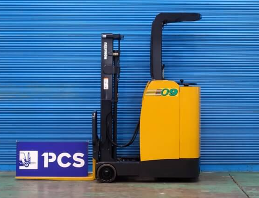 Xe nâng điện đứng lái KOMATSU FB09RC-12