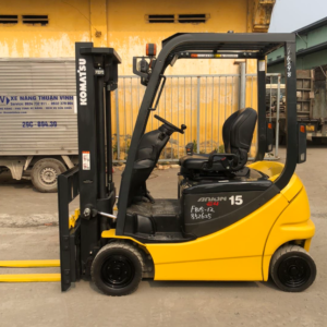 Xe nâng điện ngồi lái KOMATSU FB20AG-12