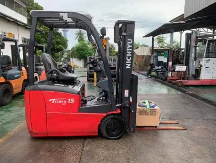 Xe nâng điện ngồi lái 1.5 tấn Nichiyu FPT15PN-65-300