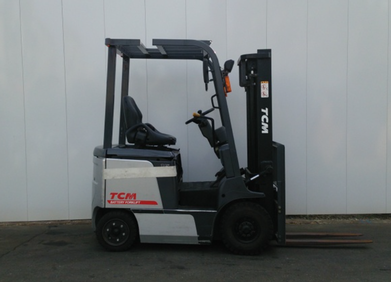 Xe nâng điện ngồi lái TCM FB15-7