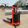 Xe nâng bán tự động CTD 1 tấn