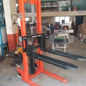 Xe nâng tay cao HS1520