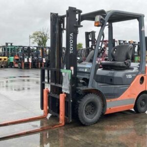 Xe nâng Xăng TOYOTA 02-8FG15