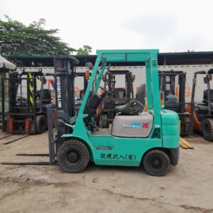 Alternative view of Xe nâng dầu MITSUBISHI FD15