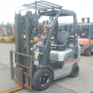 Xe nâng Xăng Nissan PL02A25W