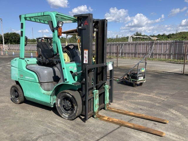 Xe nâng dầu MITSUBISHI FDE20T