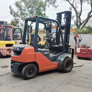 Xe nâng Xăng TOYOTA 8FLG20