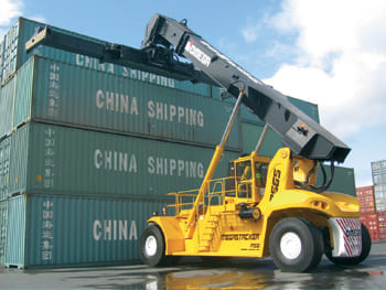 Xe nâng hàng Omega Reach Stackers