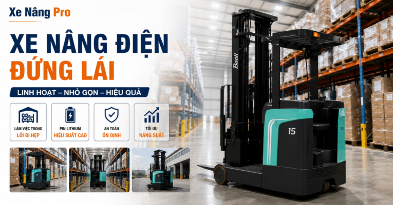 xe nâng đứng lái 2 tấn vận hành trong kho nhà máy FDI