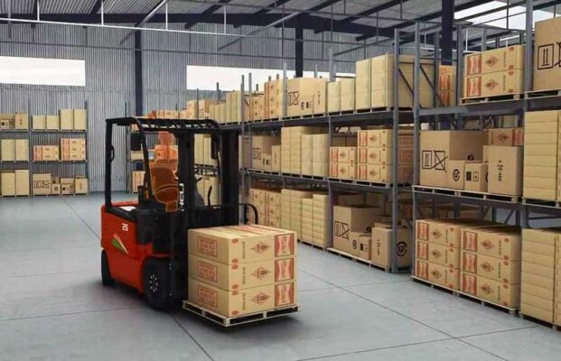 Xe Nâng cho kho nhà máy bánh kẹo